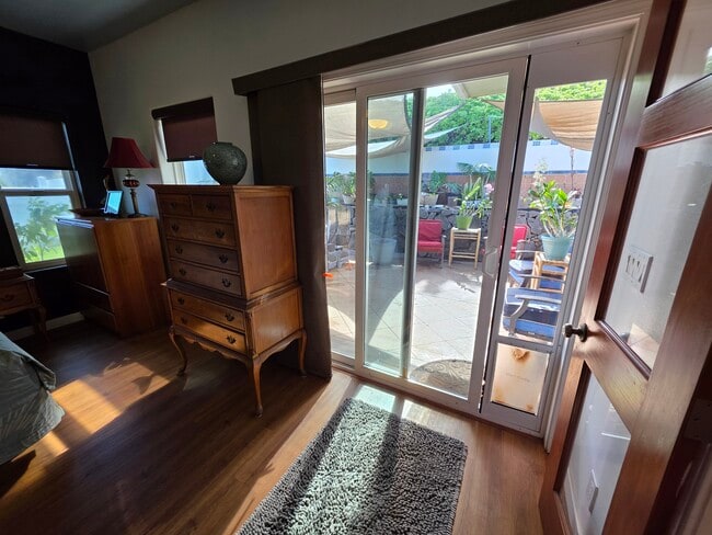 Building Photo - 1367 Kakae Pl