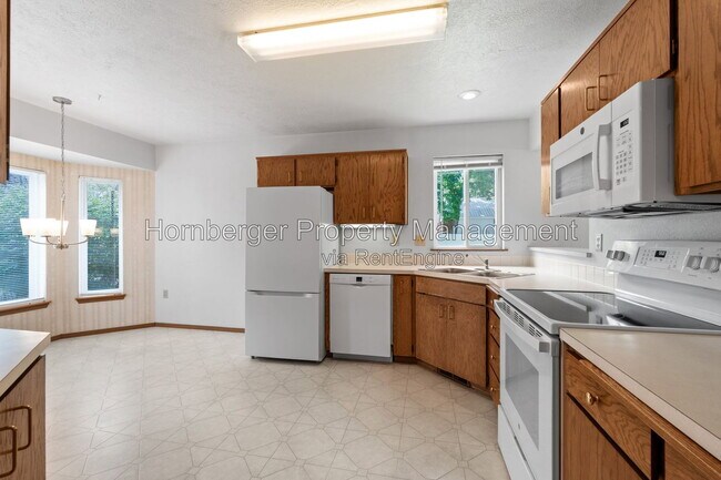Building Photo - 1603 E 33rd Ave