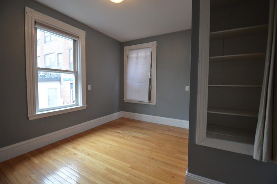 Building Photo - 51 Harvard Ave