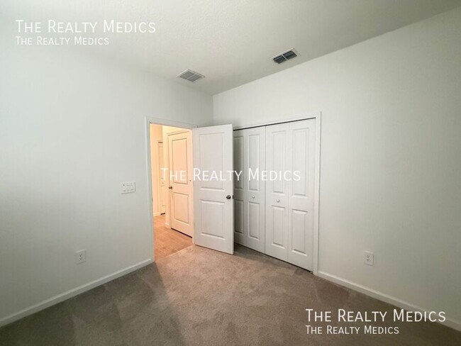 Building Photo - 6578 SW 89th Loop