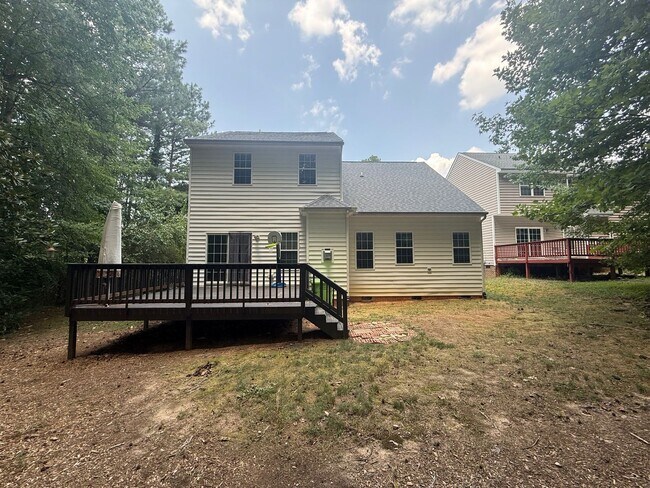 Building Photo - Newly Remodeled 4BD, 2.5BA Raleigh Home in an HOA Community in a Prime Location Near NC State and...