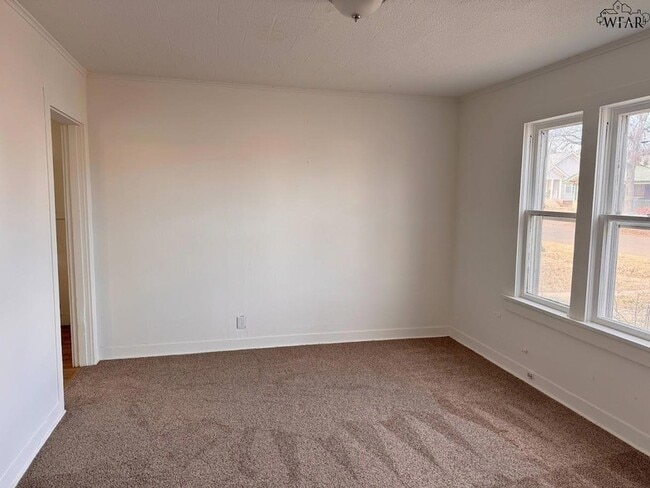 Building Photo - 2209 Talunar Ln