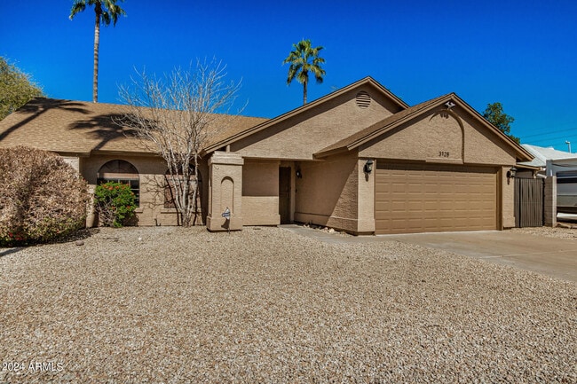 Building Photo - 3128 E Charleston Ave