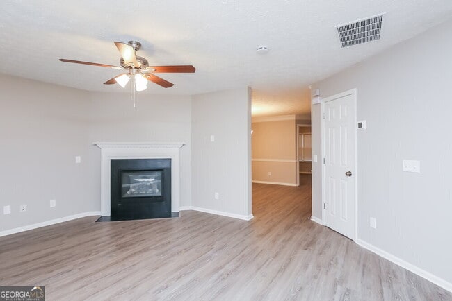 Building Photo - 1374 Ivey Pointe Dr SE