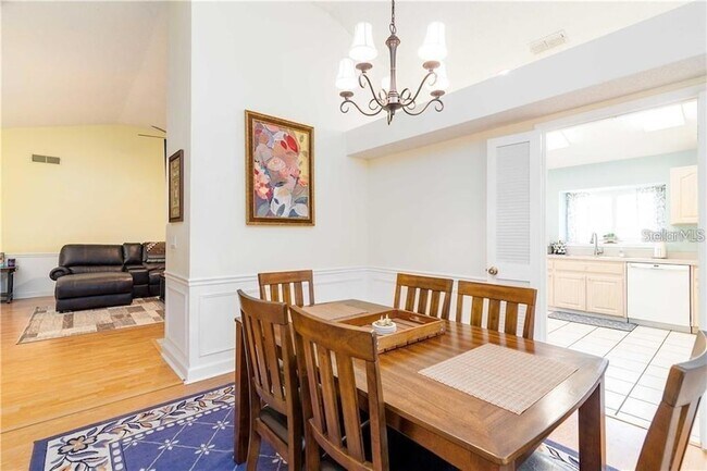 Building Photo - 1907 Coral Tree Ct