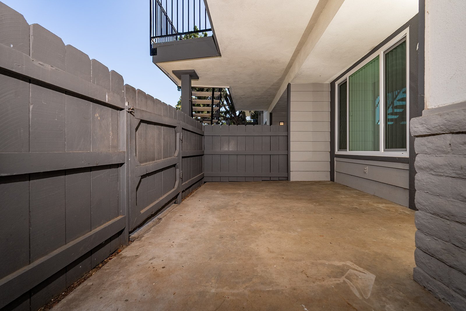 Building Photo - 1145 Meadow Lake Dr