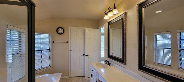 Building Photo - 500 St Emelion Ct