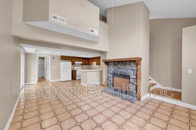 Building Photo - 1201 Magnolia Pl