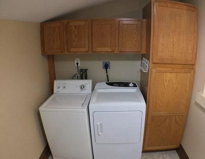 Building Photo - 4524 Beach Ct