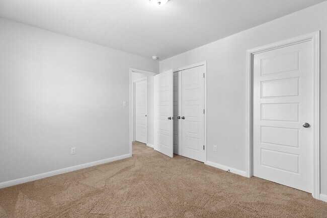Building Photo - 313 Cherry Blossom Ln