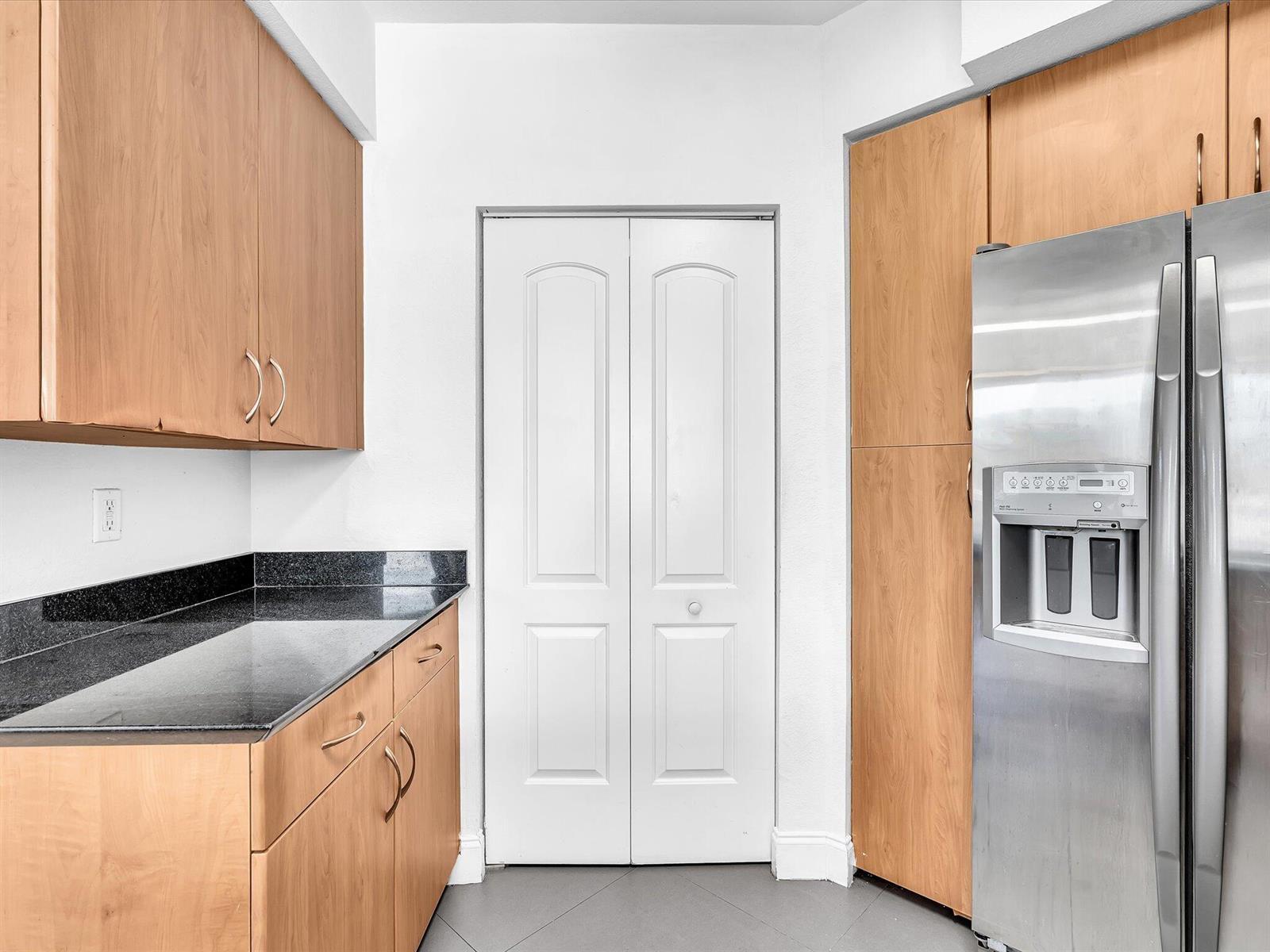 Building Photo - 1830 Radius Dr