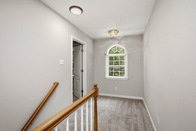 Building Photo - 4908 Stoney Creek Pkwy