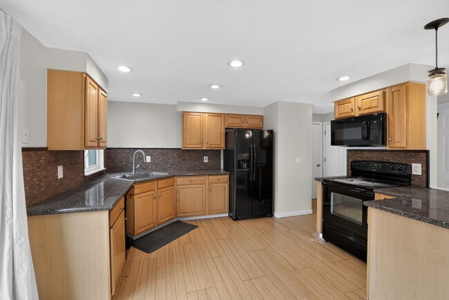 Building Photo - Charming Single-Level Home with Fresh Updates & Pet-Friendly Yard!