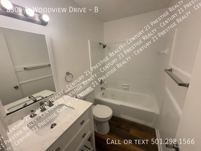 Building Photo - 8304 Woodview Dr N