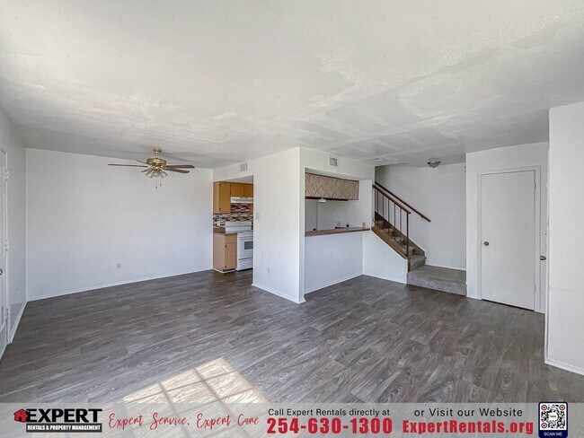 Building Photo - Charming Quad-Plex Near Long Branch Park! Unit A