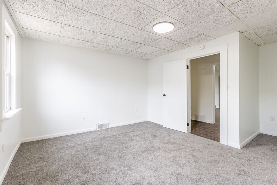 Building Photo - 1126 Arlington Ave