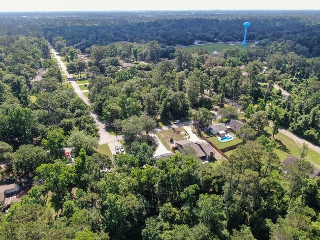 Building Photo - 25747 Timber Lakes Dr