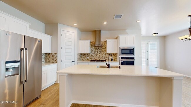 Building Photo - 13725 Olney Ave