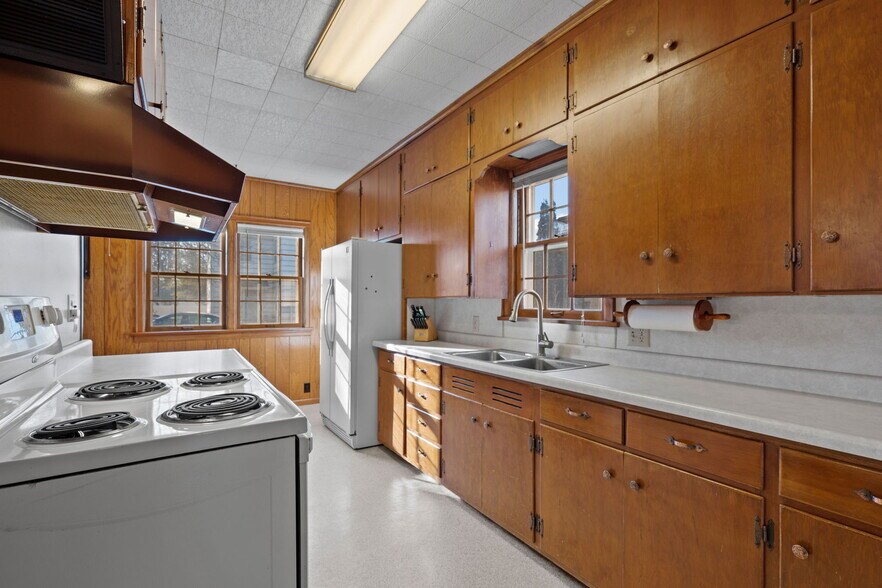 Building Photo - 1109 3rd St NW