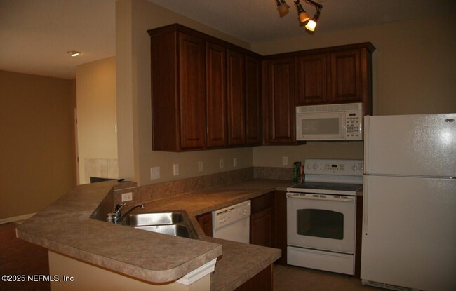 Building Photo - 152 Jardin De Mer Pl