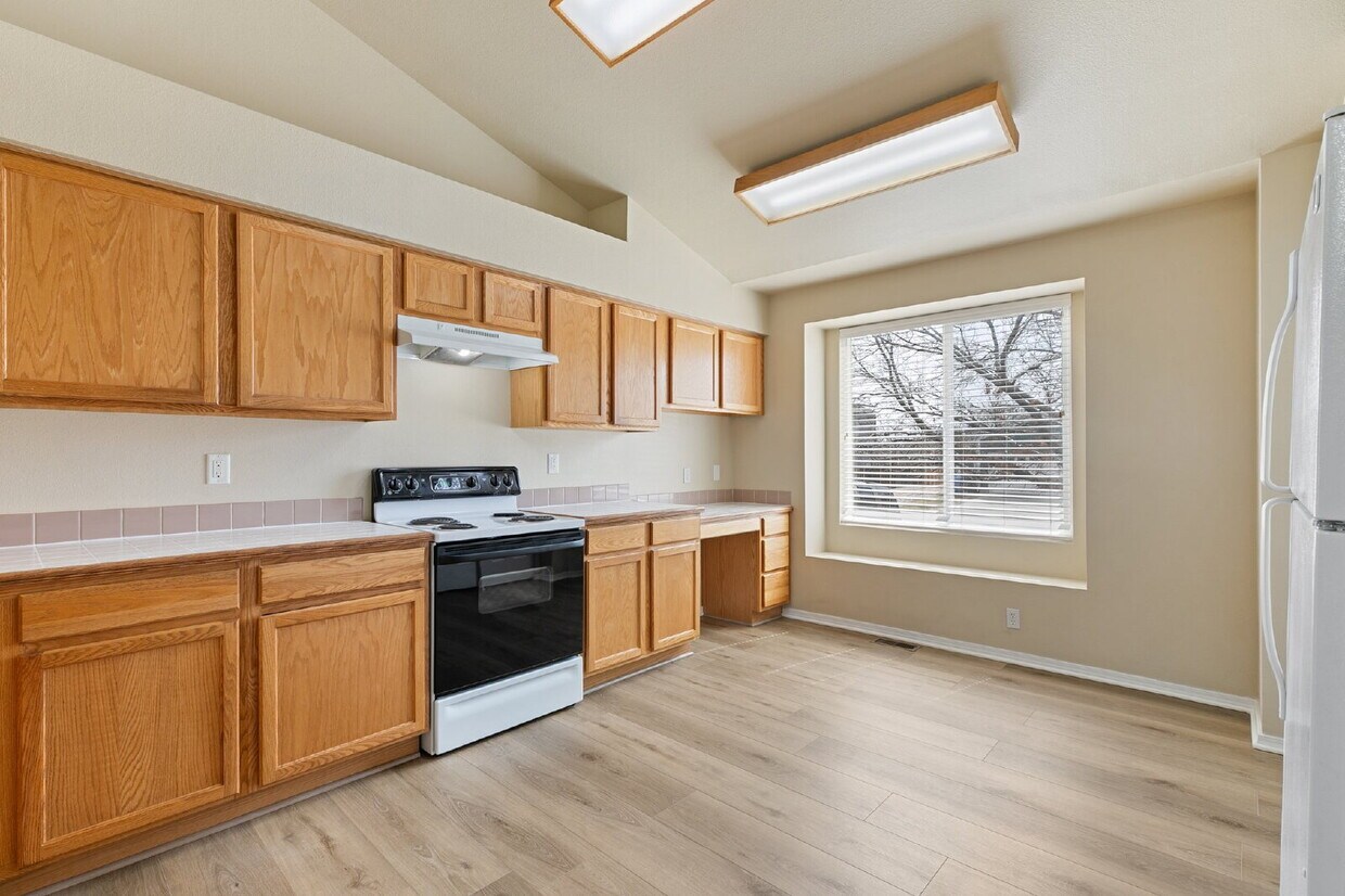 Building Photo - Move-In Ready Ranch Offering Comfort and C...