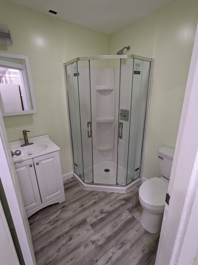 Building Photo - 23 Middle St