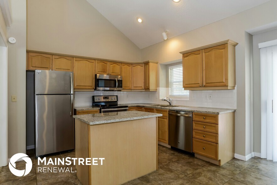 Building Photo - 8556 N Gower Ave