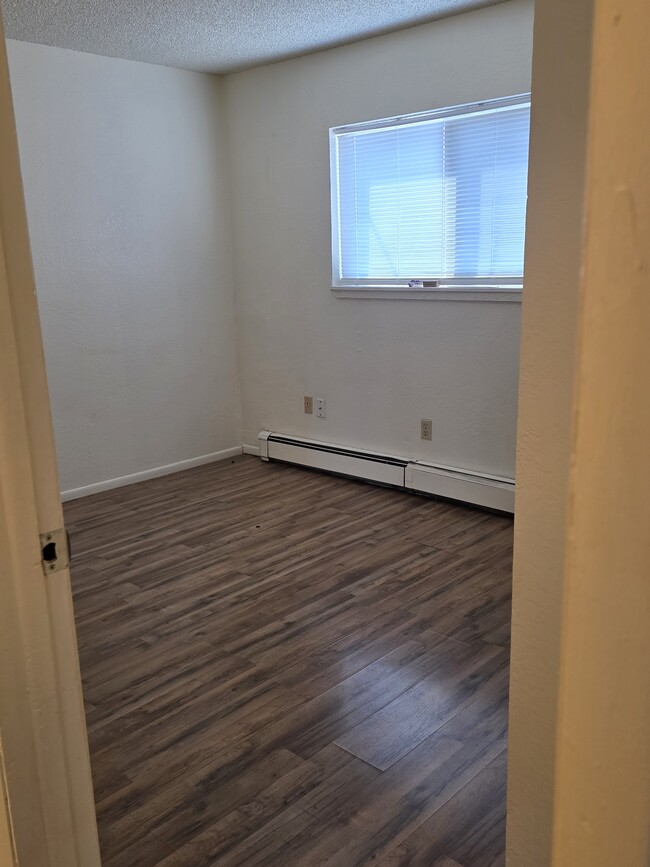 Building Photo - 2543 Grand Ave