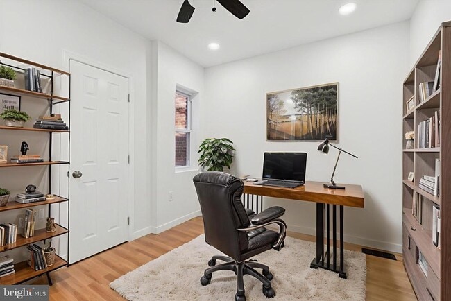 Building Photo - 3110 Tasker St