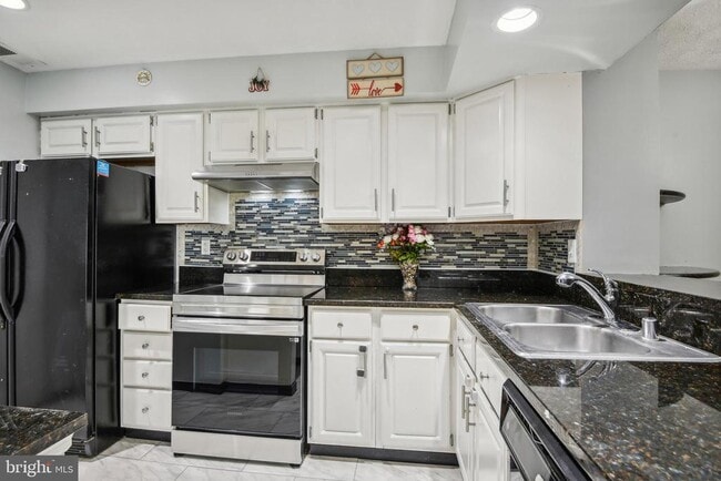 Building Photo - 12204 Eagles Nest Ct