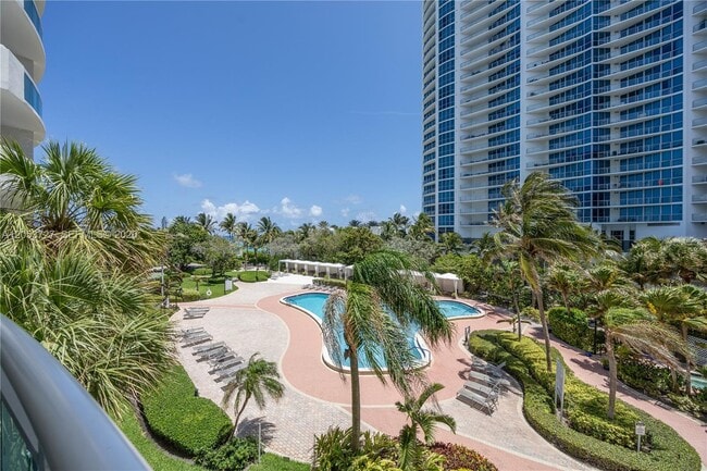 Building Photo - 3001 S Ocean Dr