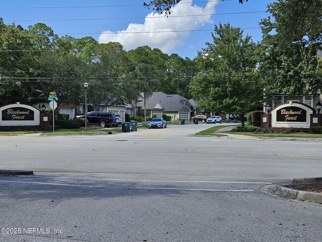 Building Photo - 5061 Monroe Forest Dr