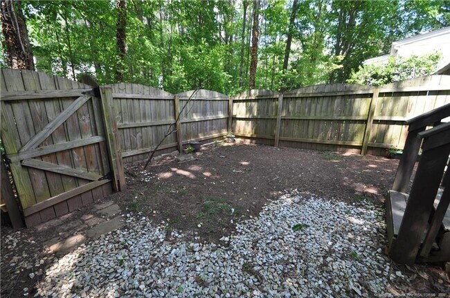 Building Photo - 1004 Oak Lake Ct