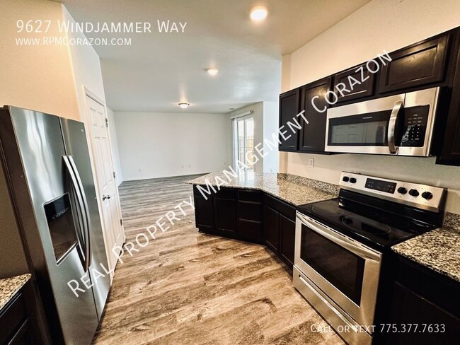 Building Photo - 4-bedroom 3 Full Bath home for Rent in Ren...