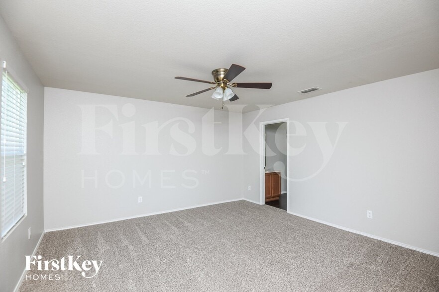 Building Photo - 8932 Puerto Vista Dr