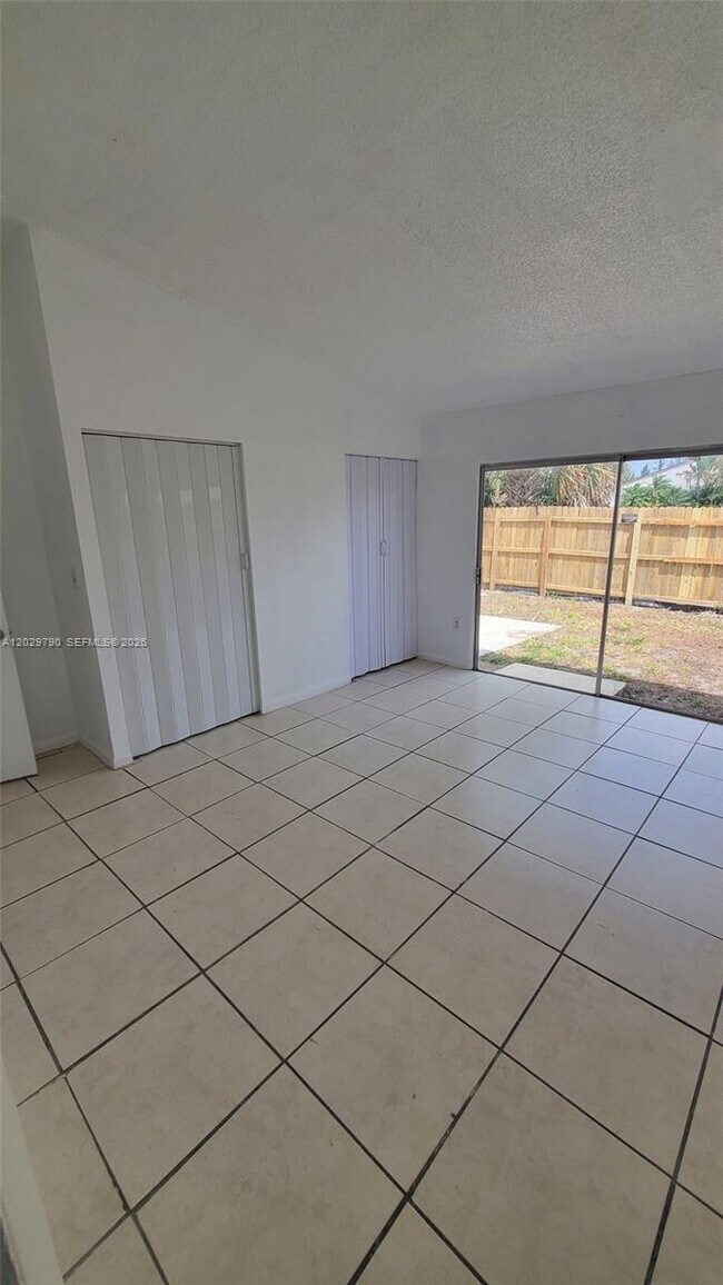 Building Photo - 18047 NW 41st Pl