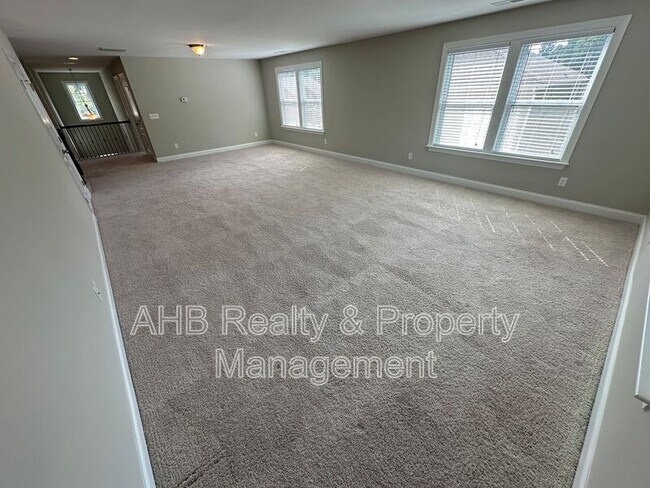 Building Photo - 850 Longleaf Pine Pl