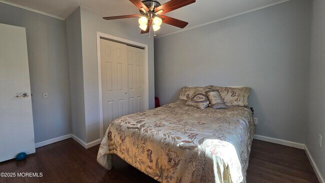 Building Photo - 2 Pine Crest Dr