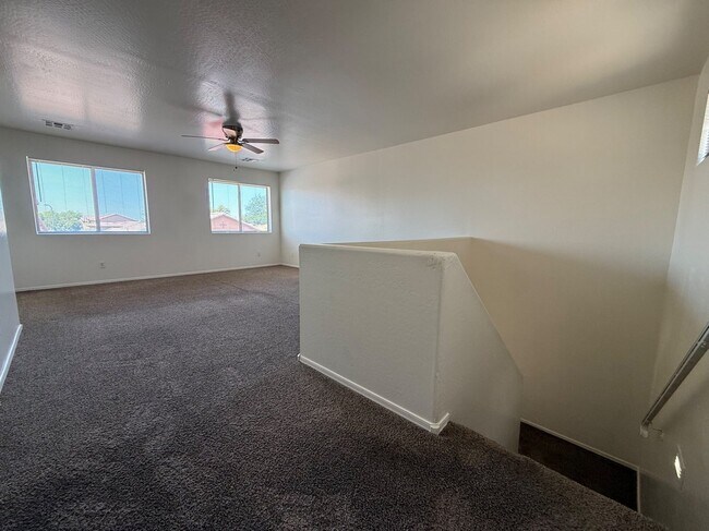 Building Photo - 7372 W Ian Dr