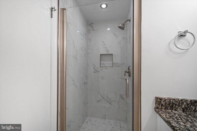 Building Photo - 10276 Arizona Cir