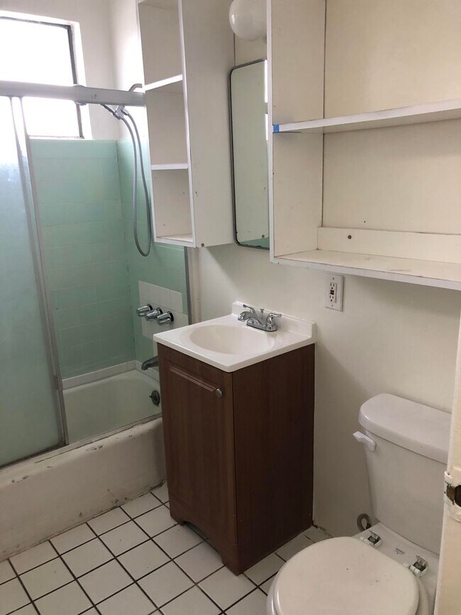 Building Photo - One Bedroom - Panorama City