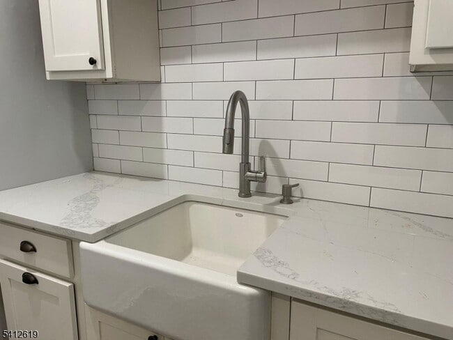 Building Photo - 219 Liberty Ave