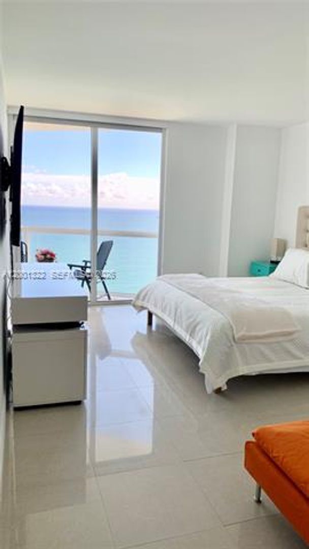 Building Photo - 6365 Collins Ave