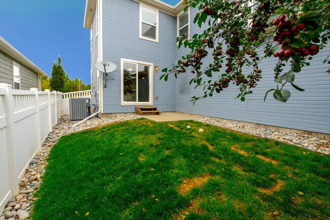 Building Photo - $2195 | 3BR/2.5BA | Dog Friendly Beautiful Home in Stetson Hills