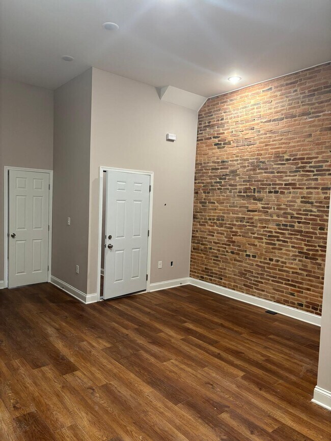 Building Photo - 1919 McCulloh St