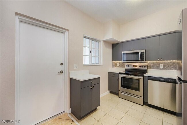 Building Photo - 8408 Bernwood Cove Loop