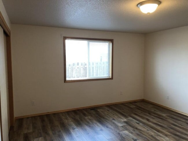 Building Photo - 2955 NW 9th Ln