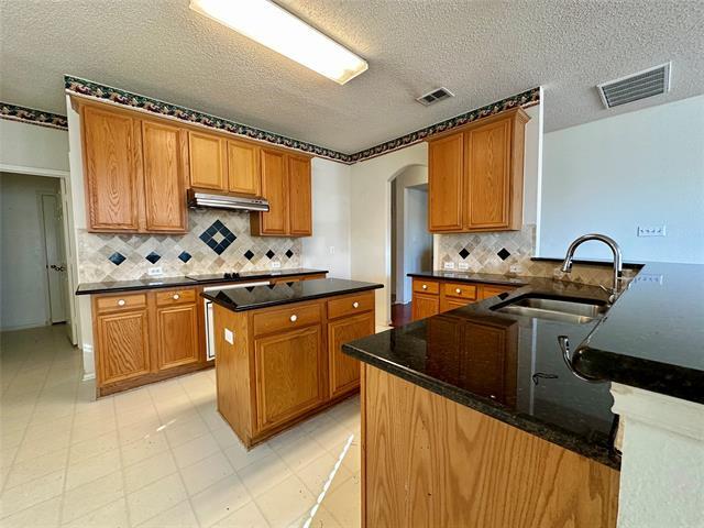 Building Photo - 8240 Fountain Ridge Dr