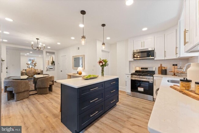 Building Photo - 209 Merion Ave