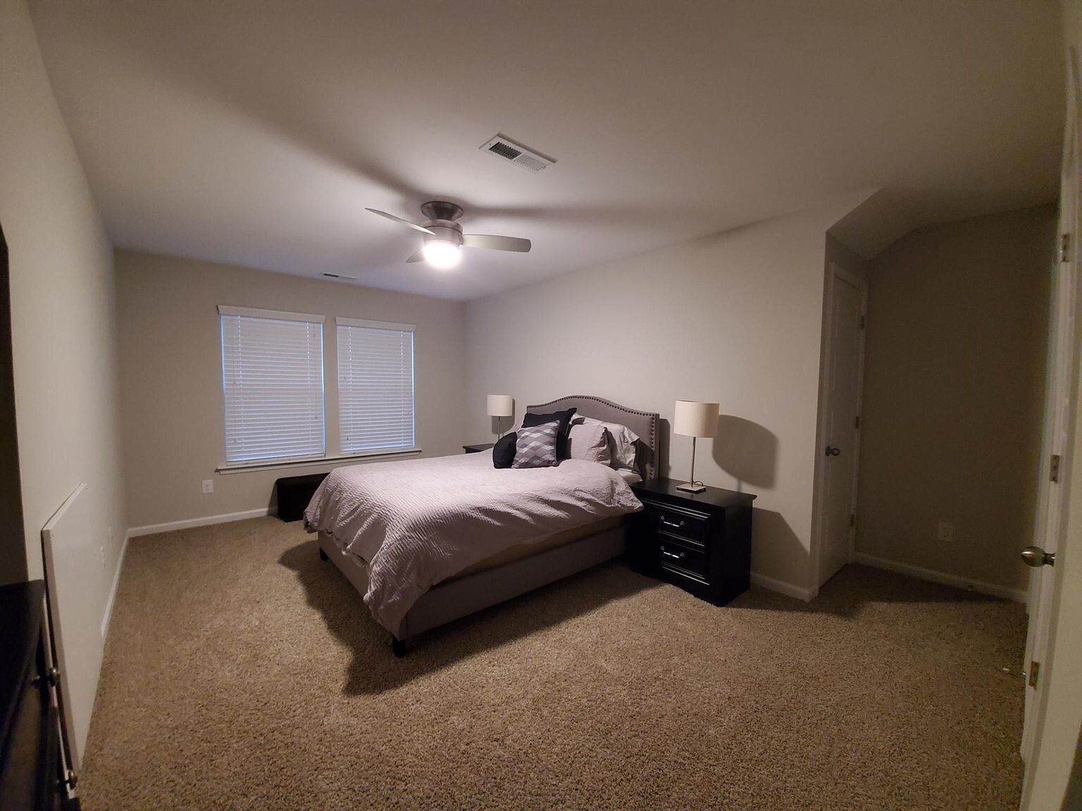 Building Photo - Room in Townhome on Metropolitan Dr